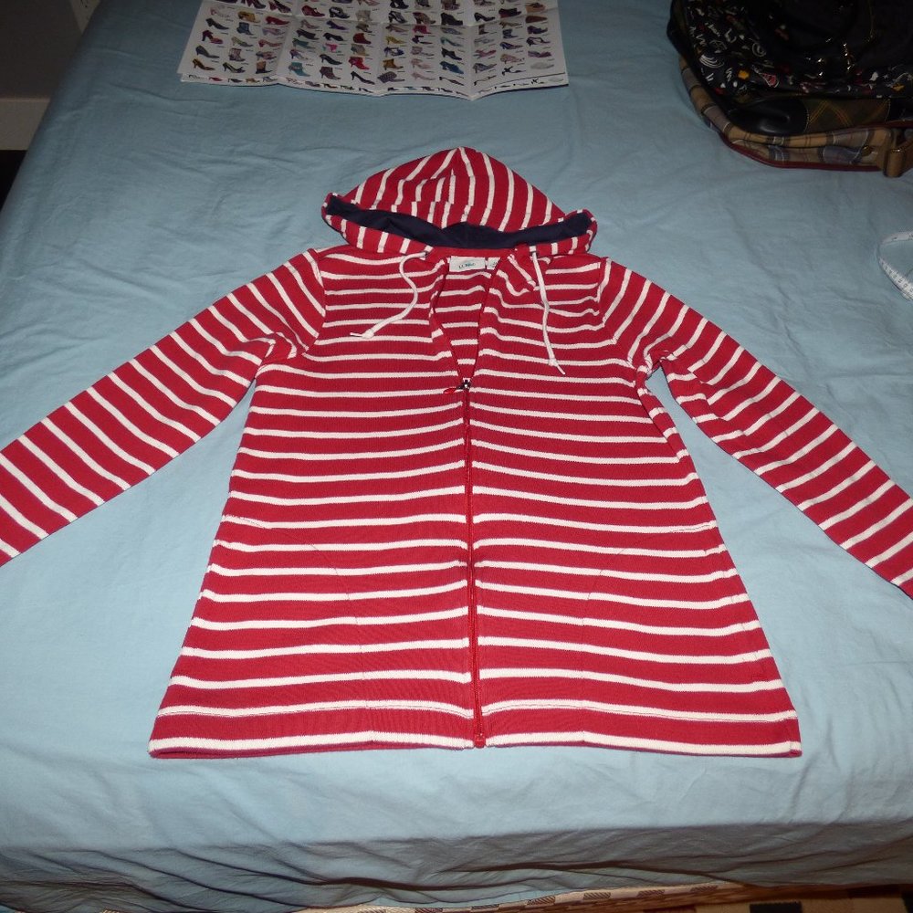 LL Bean Red & Off-White zipped hoodie size M